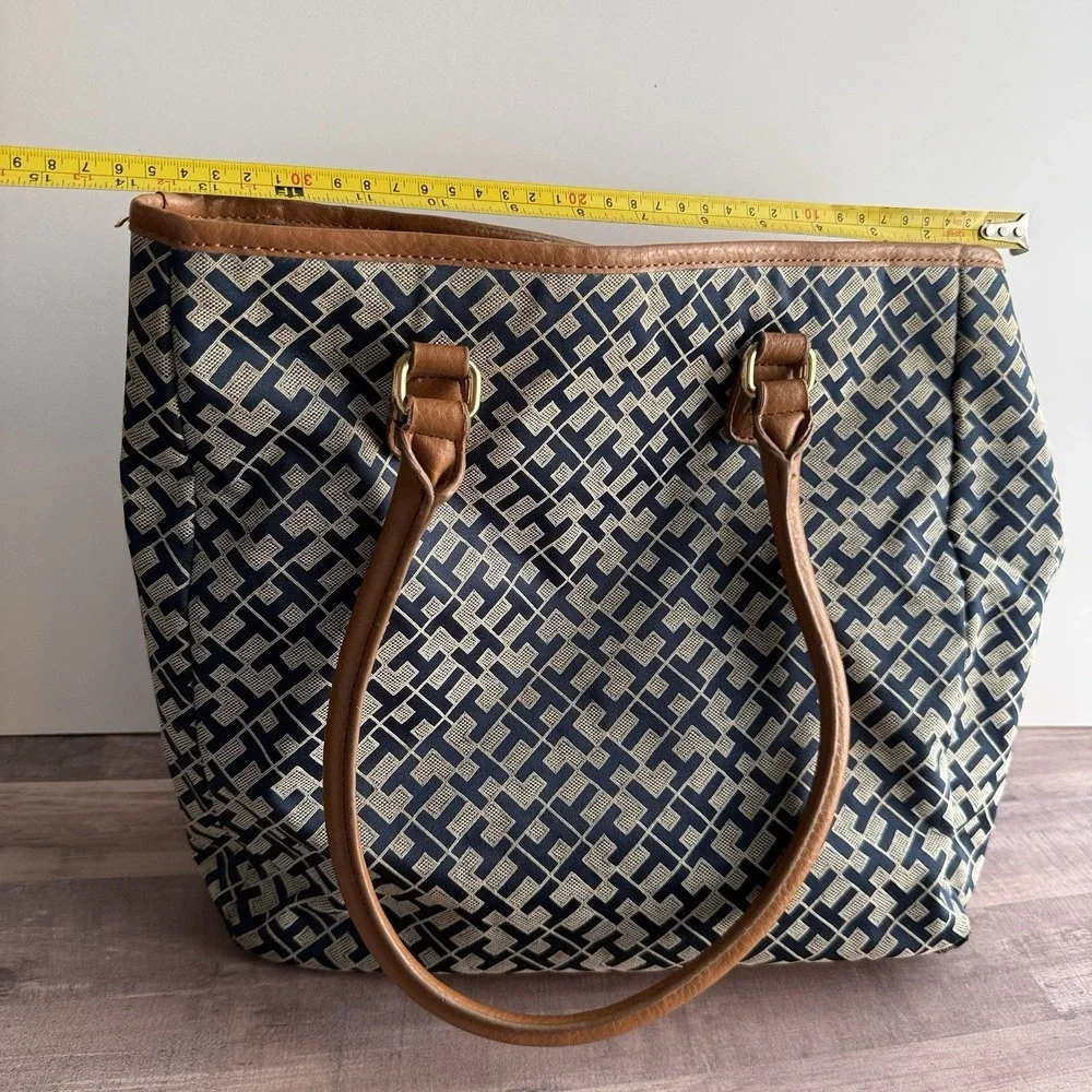 Tommy Hilfiger Large Handbag Brown/Cream - Used and in Amazing‎ Condition
